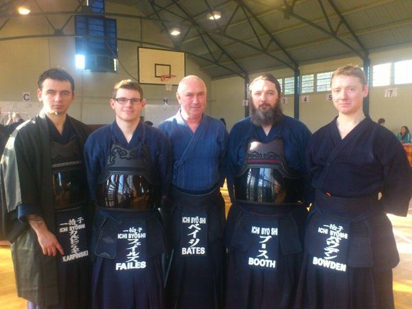 Ichi ByōShi instructors and members in club tare